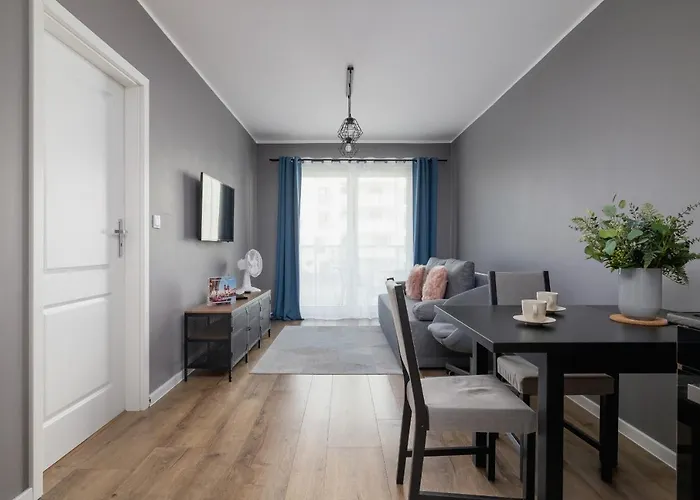 Comfy Pachonskiego With Parking In By Renters Apartment Krakau