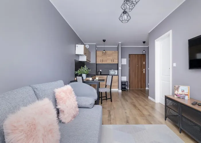 Comfy Pachonskiego With Parking In By Renters *