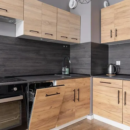 Comfy Pachonskiego With Parking In By Renters Apartamento *